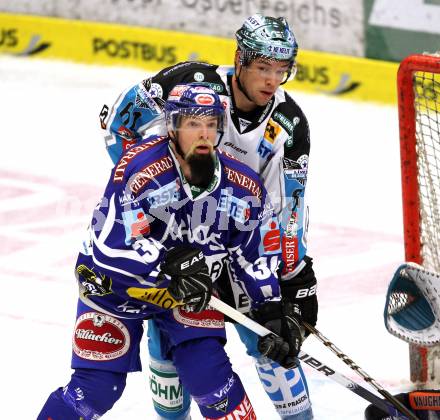 EBEL. Eishockey Bundesliga. EC Rekord Fenster VSV gegen EHC LIWEST Linz. Markus Peintner,  (VSV), Patrick Spannring (Linz). Villach, am 7.10.2011.
Foto: Kuess 


---
pressefotos, pressefotografie, kuess, qs, qspictures, sport, bild, bilder, bilddatenbank