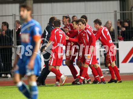 Fussball Regionalliga. VSV gegen GAK. Torjubel GAK. Villach, 8.10.2011.
Foto: Kuess
---
pressefotos, pressefotografie, kuess, qs, qspictures, sport, bild, bilder, bilddatenbank