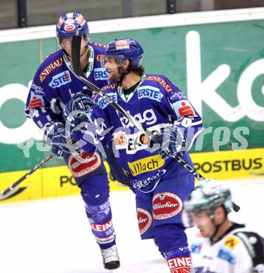 EBEL. Eishockey Bundesliga. EC Rekord Fenster VSV gegen EHC LIWEST Linz. Torjubel Christof Martinz (VSV). Villach, am 7.10.2011.
Foto: Kuess 


---
pressefotos, pressefotografie, kuess, qs, qspictures, sport, bild, bilder, bilddatenbank