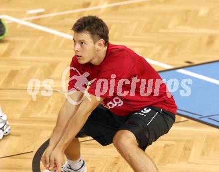 Volleyball. VBK Woerthersee Loewen gegen BLH - Amstetten. Fruehbauer Simon. Klagenfurt, 8.10.2011.
Foto: kuess
---
pressefotos, pressefotografie, kuess, qs, qspictures, sport, bild, bilder, bilddatenbank