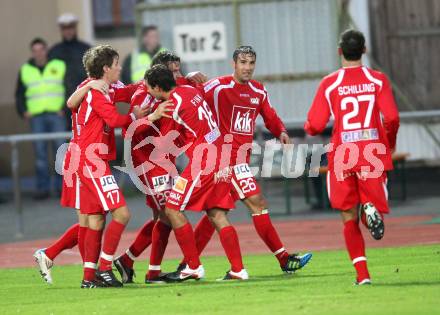 Fussball Regionalliga. VSV gegen GAK. Torjubel GAK. Villach, 8.10.2011.
Foto: Kuess
---
pressefotos, pressefotografie, kuess, qs, qspictures, sport, bild, bilder, bilddatenbank