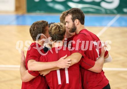 Volleyball. VBK Woerthersee Loewen gegen BLH - Amstetten. Jubel. Klagenfurt, 8.10.2011.
Foto: kuess
---
pressefotos, pressefotografie, kuess, qs, qspictures, sport, bild, bilder, bilddatenbank