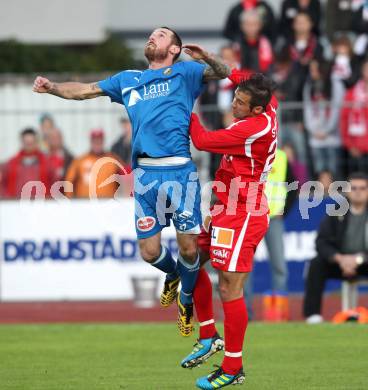 Fussball Regionalliga. VSV gegen GAK. Rok Pavlicic, (VSV),  Mario Steiner (GAK). Villach, 8.10.2011.
Foto: Kuess
---
pressefotos, pressefotografie, kuess, qs, qspictures, sport, bild, bilder, bilddatenbank