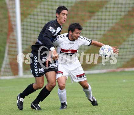 Fussball Kaerntner Liga. Feldkirchen gegen Spittal. Auron Miloti, (Feldkirchen), Daniel Urbas (Spittal). Feldkirchen, 8.10.2011.
Foto: Kuess
---
pressefotos, pressefotografie, kuess, qs, qspictures, sport, bild, bilder, bilddatenbank