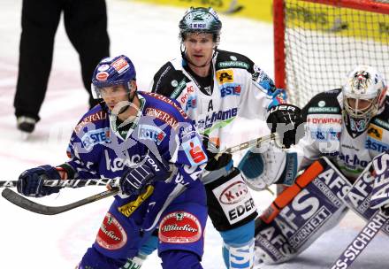 EBEL. Eishockey Bundesliga. EC Rekord Fenster VSV gegen EHC LIWEST Linz. Pierre Luc Sleigher,  (VSV), Curtis Murphy, Alex Westlund (Linz). Villach, am 7.10.2011.
Foto: Kuess 


---
pressefotos, pressefotografie, kuess, qs, qspictures, sport, bild, bilder, bilddatenbank