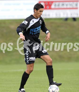 Fussball Kaerntner Liga. Feldkirchen gegen Spittal. Daniel Urbas  (Spittal). Feldkirchen, 8.10.2011.
Foto: Kuess
---
pressefotos, pressefotografie, kuess, qs, qspictures, sport, bild, bilder, bilddatenbank