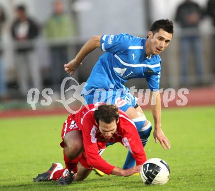 Fussball Regionalliga. VSV gegen GAK. Denis Curic,  (VSV), David Fink (GAK). Villach, 8.10.2011.
Foto: Kuess
---
pressefotos, pressefotografie, kuess, qs, qspictures, sport, bild, bilder, bilddatenbank