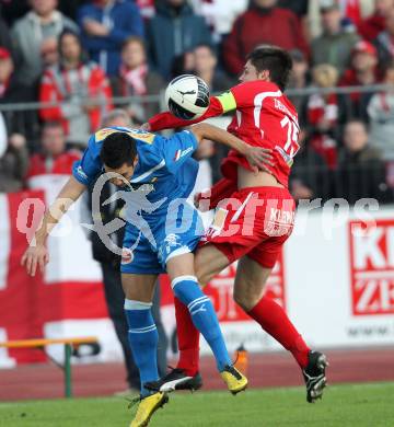 Fussball Regionalliga. VSV gegen GAK. Denis Curic, (VSV),  Christian Deutschmann (GAK). Villach, 8.10.2011.
Foto: Kuess
---
pressefotos, pressefotografie, kuess, qs, qspictures, sport, bild, bilder, bilddatenbank