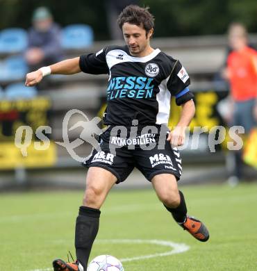 Fussball Kaerntner Liga. Feldkirchen gegen Spittal. Juergen Pichorner (Spittal). Feldkirchen, 8.10.2011.
Foto: Kuess
---
pressefotos, pressefotografie, kuess, qs, qspictures, sport, bild, bilder, bilddatenbank