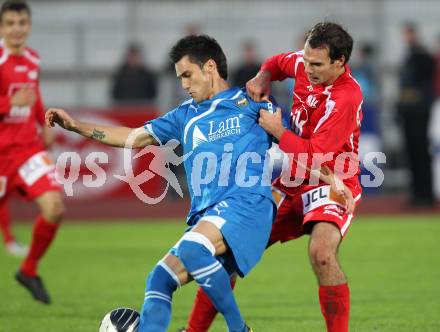 Fussball Regionalliga. VSV gegen GAK. Denis Curic, (VSV),  David Fink  (GAK). Villach, 8.10.2011.
Foto: Kuess
---
pressefotos, pressefotografie, kuess, qs, qspictures, sport, bild, bilder, bilddatenbank