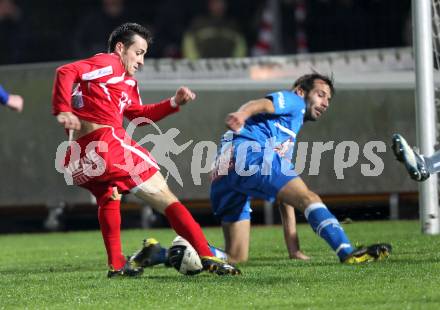 Fussball Regionalliga. VSV gegen GAK. Mario Ramusch,  (VSV), Herbert Rauter (GAK). Villach, 8.10.2011.
Foto: Kuess
---
pressefotos, pressefotografie, kuess, qs, qspictures, sport, bild, bilder, bilddatenbank