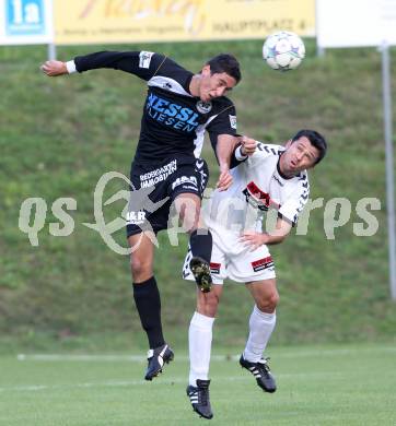 Fussball Kaerntner Liga. Feldkirchen gegen Spittal. Auron Miloti, (Feldkirchen), Daniel Urbas (Spittal). Feldkirchen, 8.10.2011.
Foto: Kuess
---
pressefotos, pressefotografie, kuess, qs, qspictures, sport, bild, bilder, bilddatenbank