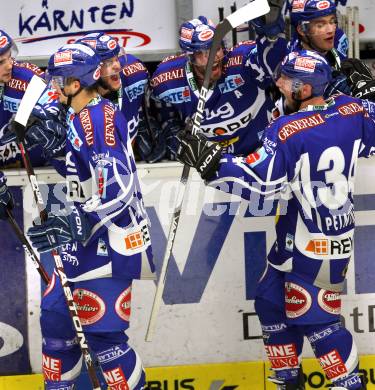 EBEL. Eishockey Bundesliga. EC Rekord Fenster VSV gegen EHC LIWEST Linz. Torjubel Markus Peintner (VSV). Villach, am 7.10.2011.
Foto: Kuess 


---
pressefotos, pressefotografie, kuess, qs, qspictures, sport, bild, bilder, bilddatenbank