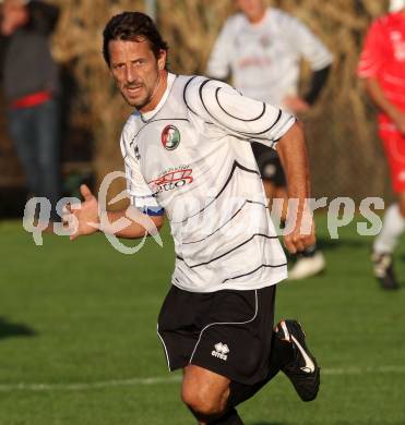 Fussball 1. KLasse C. Woelfnitz gegen HSV. Christian Wallner (HSV). Woelfnitz, 8.10.2011.
Foto: Kuess
---
pressefotos, pressefotografie, kuess, qs, qspictures, sport, bild, bilder, bilddatenbank