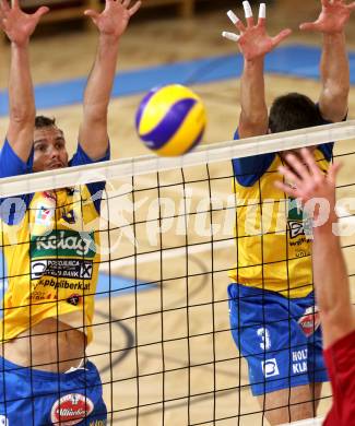 Volleyball Bundesliga. VBK Woerthersee Loewen gegen SK Posojilnica Aich/Dob. SATLER Rok, HRUÅ KA Michal (Aich/Dob). Klagenfurt, 12.10.2011.
Foto. Kuess
---
pressefotos, pressefotografie, kuess, qs, qspictures, sport, bild, bilder, bilddatenbank