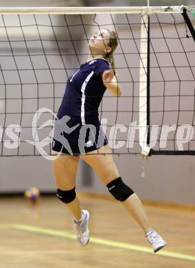 Volleyball Bundesliga. AVL. ATSC Wildcats gegen UVC Graz. Kristina Thurner (Wildcats). Klagenfurt, 12.10.2011.
Foto: Kuess
---
pressefotos, pressefotografie, kuess, qs, qspictures, sport, bild, bilder, bilddatenbank