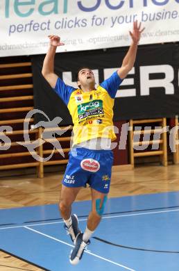 Volleyball Bundesliga. VBK Woerthersee Loewen gegen SK Posojilnica Aich/Dob. VAN DE LOO Allan (Aich/Dob). Klagenfurt, 12.10.2011.
Foto. Kuess
---
pressefotos, pressefotografie, kuess, qs, qspictures, sport, bild, bilder, bilddatenbank