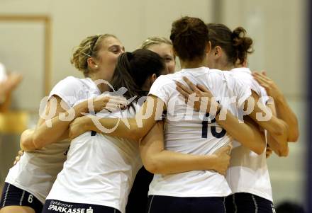 Volleyball Bundesliga. AVL. ATSC Wildcats gegen UVC Graz. Jubel (Wildcats). Klagenfurt, 12.10.2011.
Foto: Kuess
---
pressefotos, pressefotografie, kuess, qs, qspictures, sport, bild, bilder, bilddatenbank