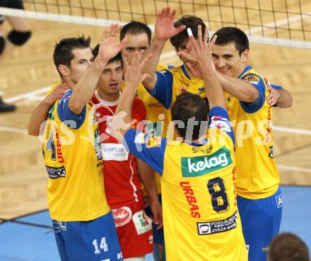 Volleyball Bundesliga. VBK Woerthersee Loewen gegen SK Posojilnica Aich/Dob. Jubel (Aich/Dob). Klagenfurt, 12.10.2011.
Foto. Kuess
---
pressefotos, pressefotografie, kuess, qs, qspictures, sport, bild, bilder, bilddatenbank