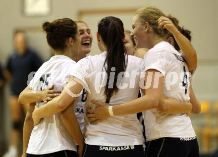 Volleyball Bundesliga. AVL. ATSC Wildcats gegen UVC Graz. Jubel (Wildcats). Klagenfurt, 12.10.2011.
Foto: Kuess
---
pressefotos, pressefotografie, kuess, qs, qspictures, sport, bild, bilder, bilddatenbank