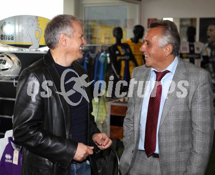 Fussball. Regionalliga. Pressekonferenz. Derby Austria Klagenfurt gegen VSV.  Matthias Dollinger sen. (Austria Klagenfurt), Egon Putzi. Klagenfurt, 13. 10.2011.
Foto: Kuess
---
pressefotos, pressefotografie, kuess, qs, qspictures, sport, bild, bilder, bilddatenbank