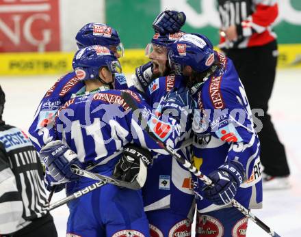 EBEL. Eishockey Bundesliga. EC Rekord Fenster VSV gegen SAPA Fehervar AV19. Jubel PEINTNER Markus, MITCHELL Kevin (VSV). Villach, am 14.10.2011.
Foto: Kuess 


---
pressefotos, pressefotografie, kuess, qs, qspictures, sport, bild, bilder, bilddatenbank