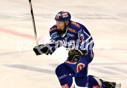 EBEL. Eishockey Bundesliga. EC Rekord Fenster VSV gegen SAPA Fehervar AV19. PEINTNER Markus (VSV). Villach, am 14.10.2011.
Foto: Kuess 


---
pressefotos, pressefotografie, kuess, qs, qspictures, sport, bild, bilder, bilddatenbank