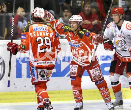 EBEL. Eishockey Bundesliga. KAC gegen HK Acroni Jesenice. Torjubel Christoph Brandner, John Lammers (KAC). Klagenfurt, am 14.10.2011.
Foto: Kuess

---
pressefotos, pressefotografie, kuess, qs, qspictures, sport, bild, bilder, bilddatenbank