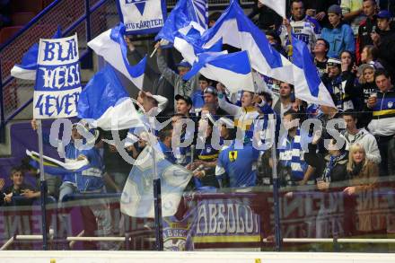 EBEL. Eishockey Bundesliga. EC Rekord Fenster VSV gegen SAPA Fehervar AV19. Fans (VSV). Villach, am 14.10.2011.
Foto: Kuess 


---
pressefotos, pressefotografie, kuess, qs, qspictures, sport, bild, bilder, bilddatenbank