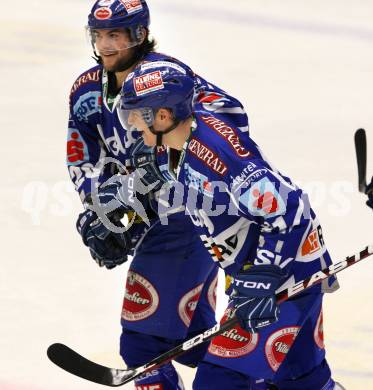 EBEL. Eishockey Bundesliga. EC Rekord Fenster VSV gegen SAPA Fehervar AV19. Jubel HARTL Nikolaus, MARTINZ Christof (VSV). Villach, am 14.10.2011.
Foto: Kuess 


---
pressefotos, pressefotografie, kuess, qs, qspictures, sport, bild, bilder, bilddatenbank