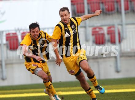 Fussball Regionalliga. SK Austria Klagenfurt gegen VSV. Torjubel Stefan Friessnegger (VSV). Klagenfurt, am 15.10.2011.
Foto: Kuess
---
pressefotos, pressefotografie, kuess, qs, qspictures, sport, bild, bilder, bilddatenbank