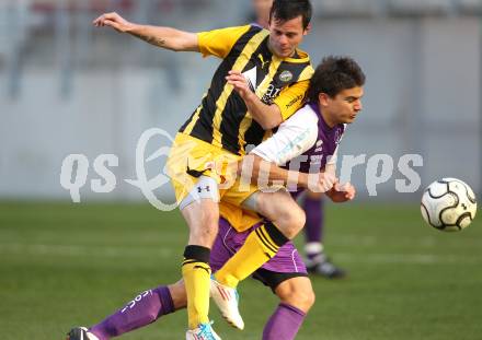 Fussball Regionalliga. SK Austria Klagenfurt gegen VSV. Siegfried Rasswalder (Klagenfurt), Patrick Striednig (VSV). Klagenfurt, am 15.10.2011.
Foto: Kuess
---
pressefotos, pressefotografie, kuess, qs, qspictures, sport, bild, bilder, bilddatenbank