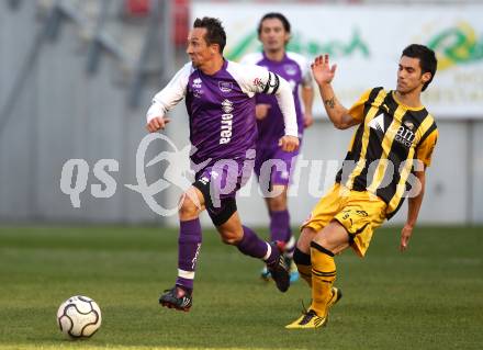 Fussball Regionalliga. SK Austria Klagenfurt gegen VSV. Matthias Dollinger (Austria), Denis Curic (VSV). Klagenfurt, am 15.10.2011.
Foto: Kuess
---
pressefotos, pressefotografie, kuess, qs, qspictures, sport, bild, bilder, bilddatenbank