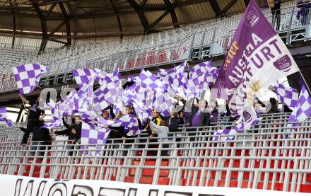 Fussball Regionalliga. SK Austria Klagenfurt gegen VSV. Fans. Klagenfurt, am 15.10.2011.
Foto: Kuess
---
pressefotos, pressefotografie, kuess, qs, qspictures, sport, bild, bilder, bilddatenbank