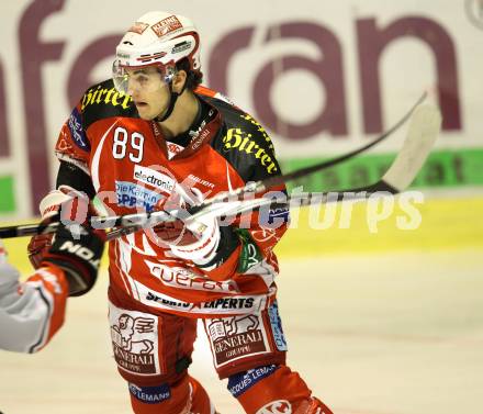 EBEL. Eishockey Bundesliga. KAC gegen HK Acroni Jesenice. Raphael Herburger (KAC). Klagenfurt, am 14.10.2011.
Foto: Kuess

---
pressefotos, pressefotografie, kuess, qs, qspictures, sport, bild, bilder, bilddatenbank