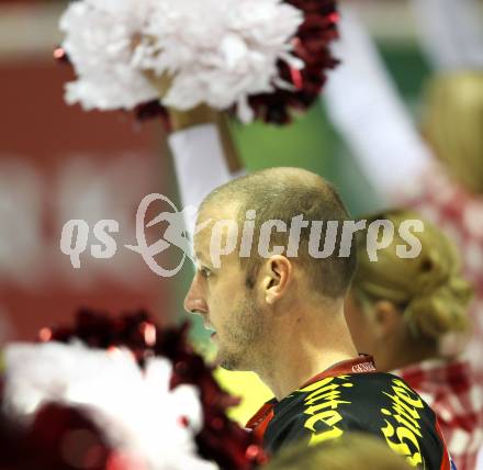EBEL. Eishockey Bundesliga. KAC gegen HK Acroni Jesenice. Johannes Kirisits (KAC). Klagenfurt, am 14.10.2011.
Foto: Kuess

---
pressefotos, pressefotografie, kuess, qs, qspictures, sport, bild, bilder, bilddatenbank