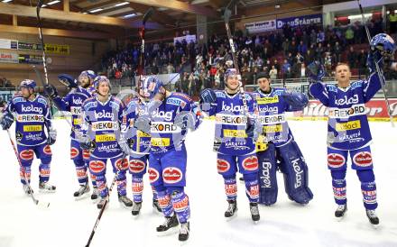EBEL. Eishockey Bundesliga. EC Rekord Fenster VSV gegen UPC Vienna Capitals. Jubel VSV. Villach, am 21.10.2011.
Foto: Kuess 


---
pressefotos, pressefotografie, kuess, qs, qspictures, sport, bild, bilder, bilddatenbank