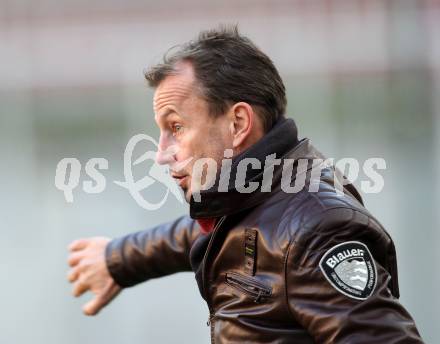 Fussball Regionalliga. SK Austria Klagenfurt gegen VSV.  Trainer Dietmar Thuller (Klagenfurt). Klagenfurt, am 15.10.2011.
Foto: Kuess
---
pressefotos, pressefotografie, kuess, qs, qspictures, sport, bild, bilder, bilddatenbank