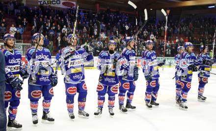 EBEL. Eishockey Bundesliga. EC Rekord Fenster VSV gegen UPC Vienna Capitals. Jubel VSV. Villach, am 21.10.2011.
Foto: Kuess 


---
pressefotos, pressefotografie, kuess, qs, qspictures, sport, bild, bilder, bilddatenbank