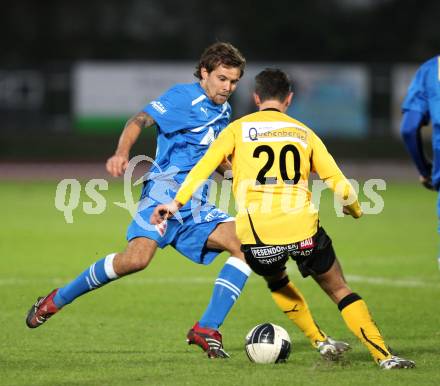 Fussball Regionalliga. VSV gegen Voecklamarkt. Michael Kirisits (VSV), Devid Stanisavljevic (Voecklamarkt). Villach, am 22.10.2011.
Foto: Kuess
---
pressefotos, pressefotografie, kuess, qs, qspictures, sport, bild, bilder, bilddatenbank