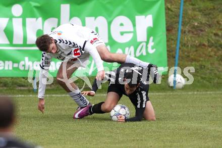 Fussball. Kaerntner Liga. Feldkirchen gegen ATUS Ferlach. David Hebenstreit (Feldkirchen), David Muenzer (Ferlach). Feldkirchen, am 22.10.2011.
Foto: Kuess 
---
pressefotos, pressefotografie, kuess, qs, qspictures, sport, bild, bilder, bilddatenbank