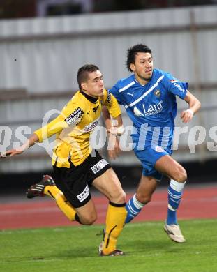 Fussball Regionalliga. VSV gegen Voecklamarkt. Dejan Kecanovic (VSV), Andreas Weiss (Voecklamarkt). Villach, am 22.10.2011.
Foto: Kuess
---
pressefotos, pressefotografie, kuess, qs, qspictures, sport, bild, bilder, bilddatenbank