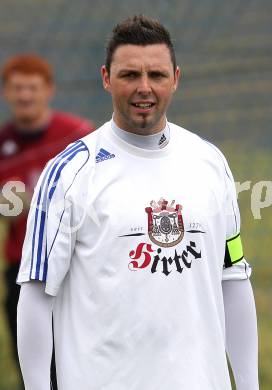 Fussball Unterliga Ost. Liebenfels gegen Friesach.  Marco Winkler (Friesach). Liebenfels, am 23.10.2011.
Foto: Kuess
---
pressefotos, pressefotografie, kuess, qs, qspictures, sport, bild, bilder, bilddatenbank