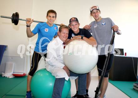 Schi Nordisch. Tomaz Druml, Thomas Morgenstern, Martin Koch, Georg Lajtai. Velden, 19.10.2011.
Foto: Kuess
---
pressefotos, pressefotografie, kuess, qs, qspictures, sport, bild, bilder, bilddatenbank