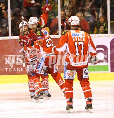 EBEL. Eishockey Bundesliga. KAC gegen VSV. Torjubel Dieter Kalt, Christoph Brandner (KAC). Klagenfurt, am 25.10.2011.
Foto: Kuess

---
pressefotos, pressefotografie, kuess, qs, qspictures, sport, bild, bilder, bilddatenbank