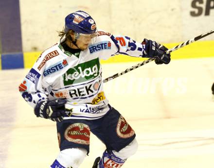 EBEL. Eishockey Bundesliga. KAC gegen VSV. Torjubel Andreas Wiedergut (VSV). Klagenfurt, am 25.10.2011.
Foto: Kuess

---
pressefotos, pressefotografie, kuess, qs, qspictures, sport, bild, bilder, bilddatenbank