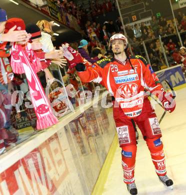 EBEL. Eishockey Bundesliga. KAC gegen VSV. Christoph Brandner (KAC). Klagenfurt, am 25.10.2011.
Foto: Kuess

---
pressefotos, pressefotografie, kuess, qs, qspictures, sport, bild, bilder, bilddatenbank