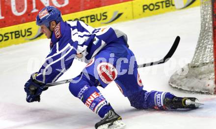 EBEL. Eishockey Bundesliga. EC Rekord Fenster VSV gegen UPC Vienna Capitals. Mike Craig (VSV). Villach, am 21.10.2011.
Foto: Kuess 


---
pressefotos, pressefotografie, kuess, qs, qspictures, sport, bild, bilder, bilddatenbank