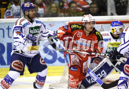 EBEL. Eishockey Bundesliga. KAC gegen VSV. John Lammers, (KAC), Kevin Mitchell (VSV). Klagenfurt, am 25.10.2011.
Foto: Kuess

---
pressefotos, pressefotografie, kuess, qs, qspictures, sport, bild, bilder, bilddatenbank