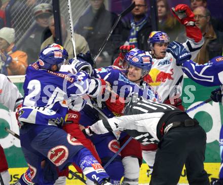 EBEL. Eishockey Bundesliga. EC Rekord Fenster VSV gegen EC Red Bull Salzburg.  Schlaegerei, Rauferei. Shayne Toporowski, (VSV), Robert Earl  (Salzburg). Villach, am 28.10.2011.
Foto: Kuess 


---
pressefotos, pressefotografie, kuess, qs, qspictures, sport, bild, bilder, bilddatenbank